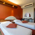 Hotel La - Sure Collection By Western