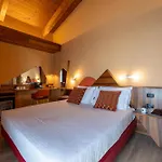 La - Sure Collection By Western Hotel