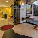 Hotel La - Sure Collection By Western