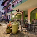 La - Sure Collection By Western Hotel