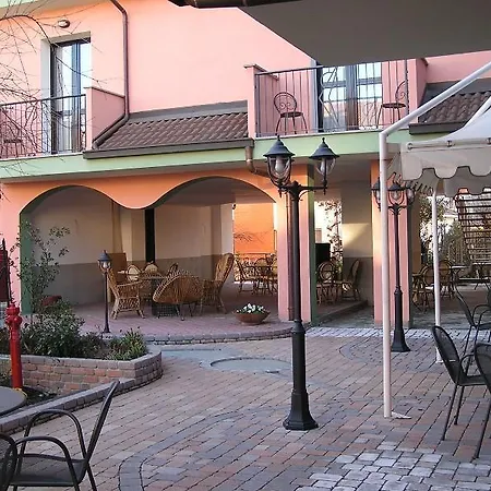 La - Sure Collection By Western 3* Ивреа