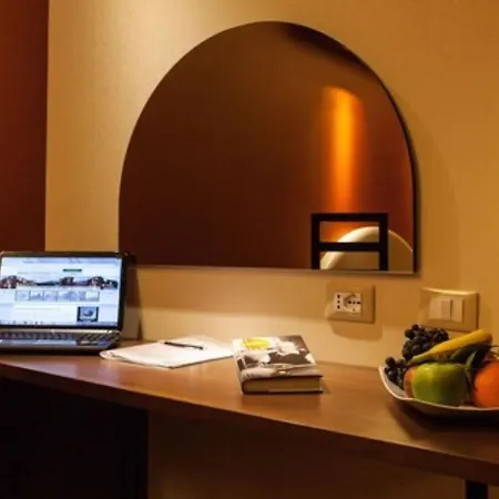 La - Sure Collection By Western Hotel