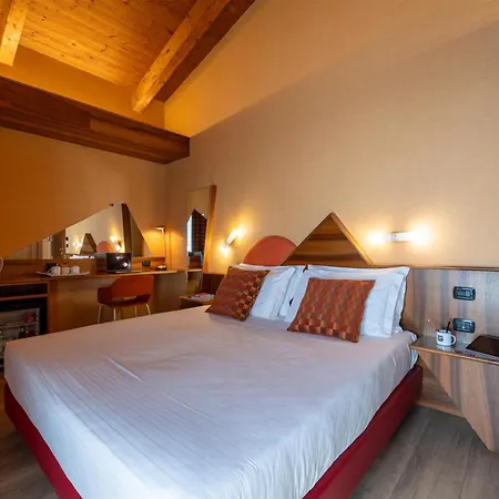 La - Sure Collection By Western Отель