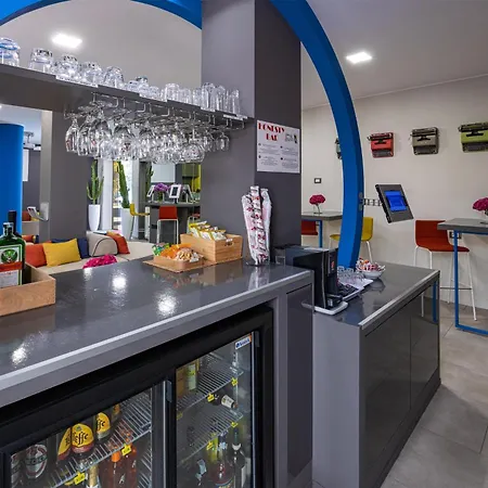 Отель La - Sure Collection By Western