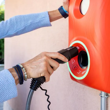 La - Sure Collection By Western 3*