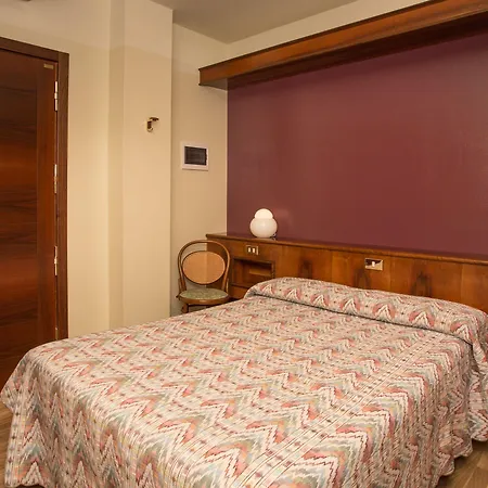 La - Sure Collection By Western Отель