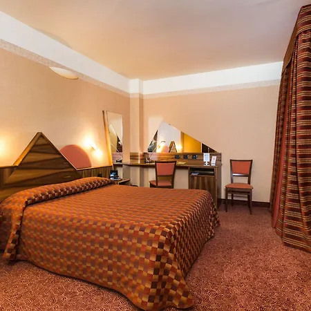 La - Sure Collection By Western 3*