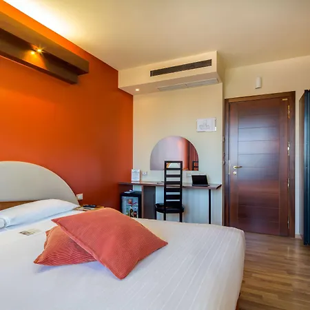 La - Sure Collection By Western Hotel Ivrea