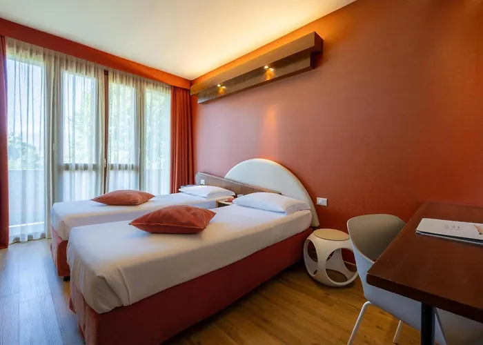 La - Sure Collection By Western Hotel 3*