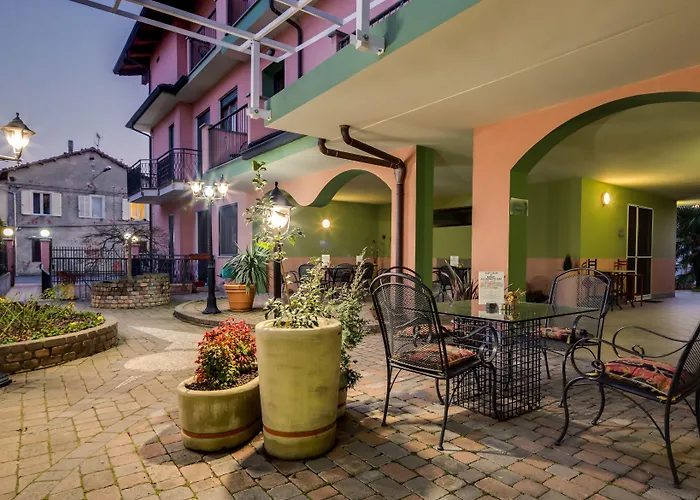 La - Sure Collection By Western Hotel